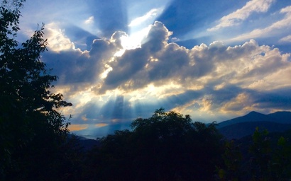 Smoky's Grand View 7