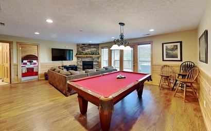 Eagles Point Lodge 3