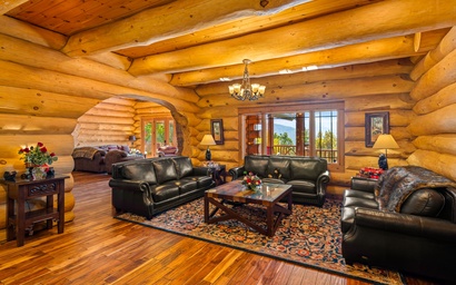 Luxe Bear Lodge 7