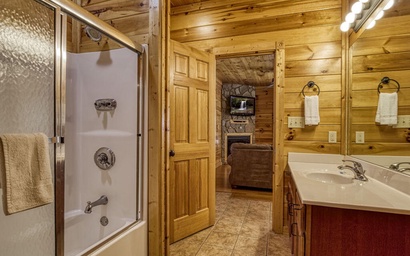 Sasquatch Hideout 10