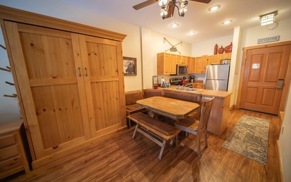 Expedition Station 8554 3