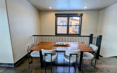 Alders 24 Outpost Dr 7