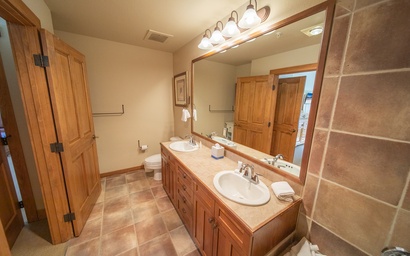 Red Hawk Townhomes 2345 18