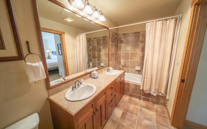 Red Hawk Townhomes 2345 17