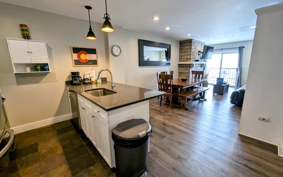 Red Hawk Lodge 2295 6