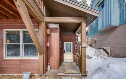 Cabin in the Pines 4 12