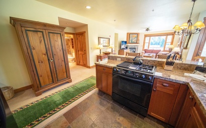 Red Hawk Townhomes 2345 8