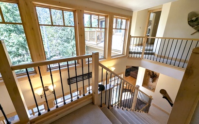 Last Lift Lodge 19