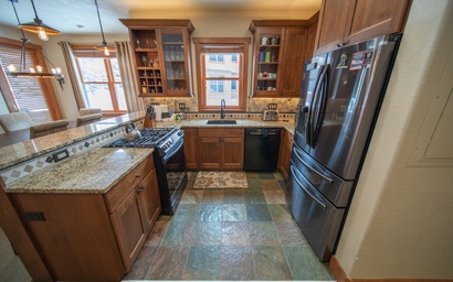 Red Hawk Townhomes 2333 12