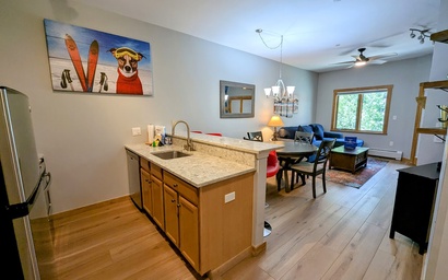 Arapahoe Lodge 8114 6