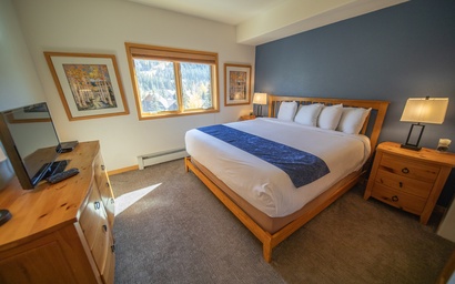 Gateway Lodge 5099 18