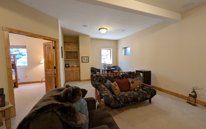 Last Lift Lodge 37