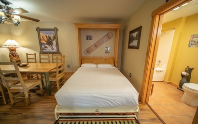 Expedition Station 8590 7