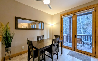 Trappers Crossing 8769 9