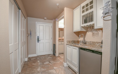 Gateway Lodge 5073 10