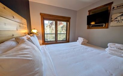 Red Hawk Lodge 2275 7