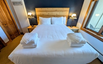 Red Hawk Lodge 2275 6