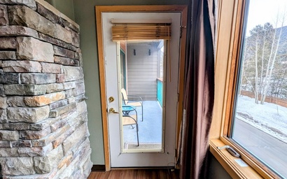 Gateway Lodge 5030 20