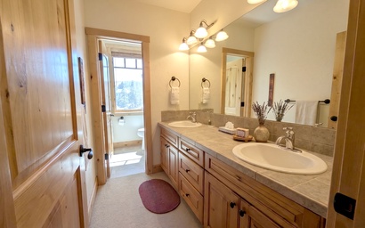 Last Lift Lodge 34
