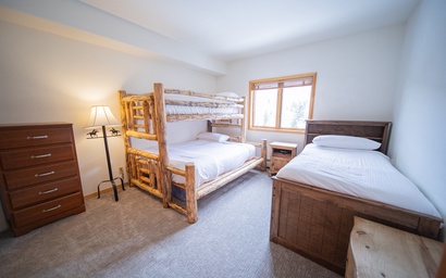 Gateway Lodge 5096 23