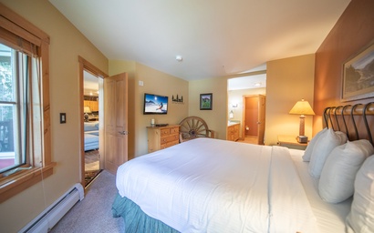 Expedition Station 8590 17