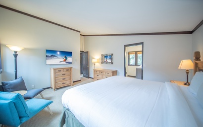 Tennis Townhomes 1323 32