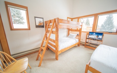 Tennis Townhomes 1326 29