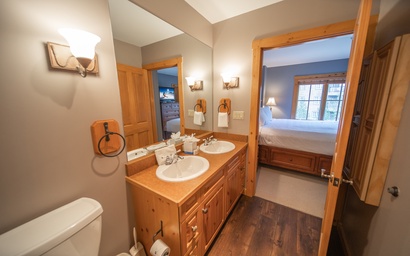 Expedition Station 8593 18