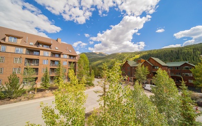 Expedition Station 8593 2