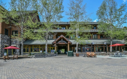 Arapahoe Lodge 8116 17