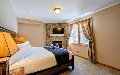 Keystone Retreat 33 33