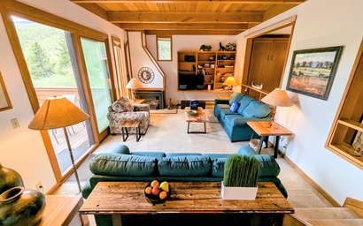 Tennis Townhomes 1326 33