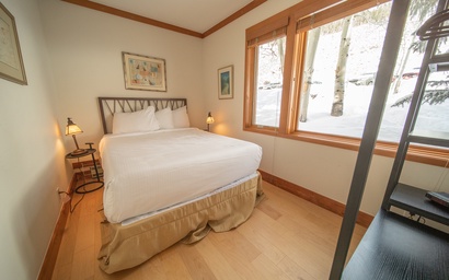 Tennis Townhomes 1309 23