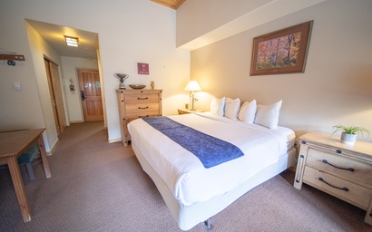 Gateway Lodge 5057 10