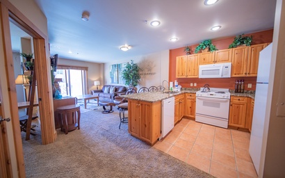 Expedition Station 8589 10