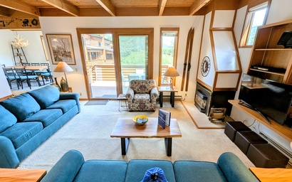 Tennis Townhomes 1326 34