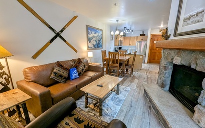 Dakota Lodge 8450 20