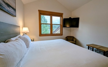 Red Hawk Townhomes 2337 38