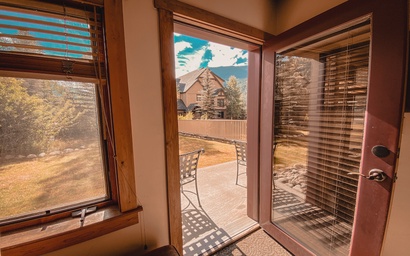 Red Hawk Lodge 2210 2