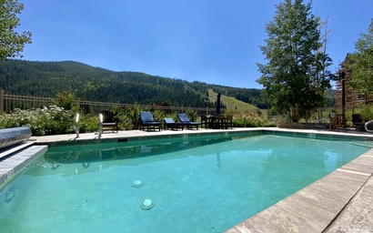 Red Hawk Townhomes 2321 29