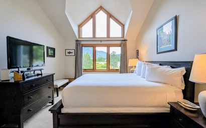 Chateaux DuMont 2702 10