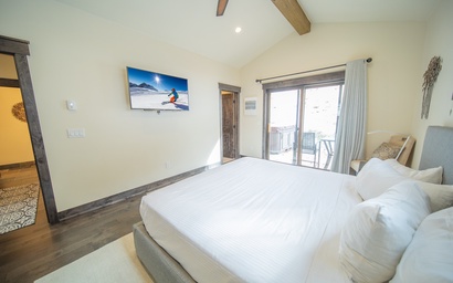 Alders 42 Outpost Dr 32