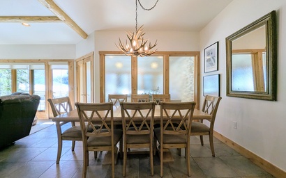 Chateaux DuMont 2724 8