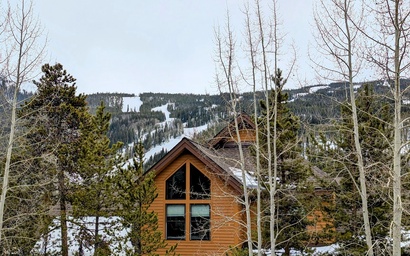 Gateway Lodge 5030 2