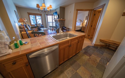 Red Hawk Lodge 2269 10