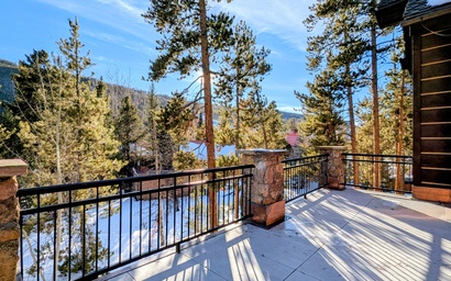 Keystone Retreat 33 49