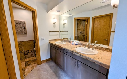 Chateaux DuMont 2724 30