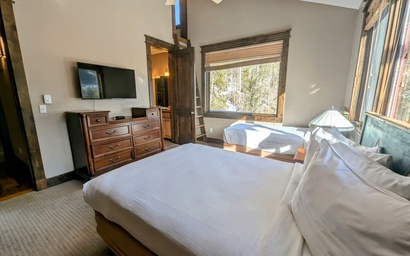 North Fork Lodge 577 29