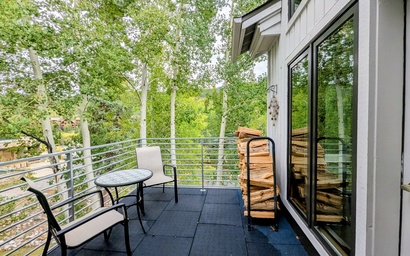 Chateaux DuMont 2702 7