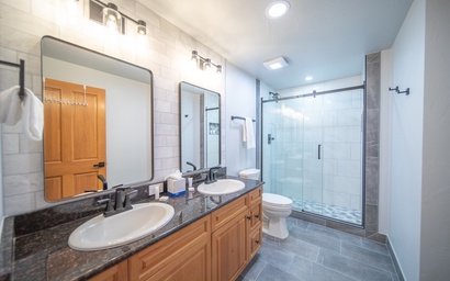 Expedition Station 8614 18